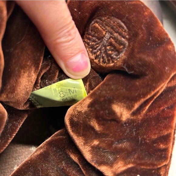 Timberland Velvet Boots Bronze Leather Lug Sole Gold Hardware Womens Size 8.5 - Picture 7 of 8